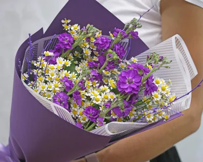Букет цветов Утро августа S - купить по цене 3080 ₽ с доставкой,  Санкт-Петербург
