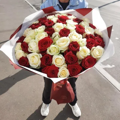 Купить Букет цветов "Красотка" №163 в Москве недорого с доставкой