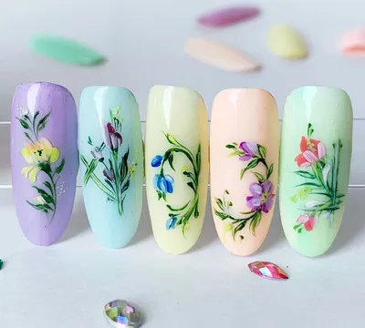 Ногти в цветочек: 7 дизайнов, которые стоит попробовать этой весной |  УЛИЧНЫЙ СТИЛЬ | Дзен