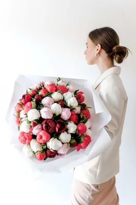Какие цветы подарить жене в день рождения - 