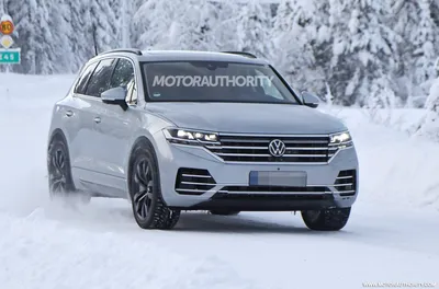 456-HP Plug-In Hybrid Volkswagen Touareg R Outmuscles the Bentley It Shares  Bits With