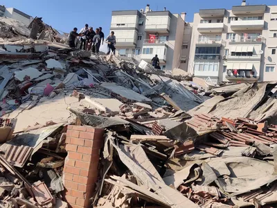 Землетрясения в Турции, больше 1000 человек погибли: фото, видео,  комментарии очевидцев -  - 