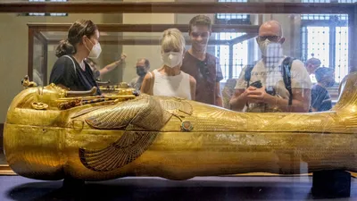Ученые опровергли данные о косолапости Тутанхамона | РБК Life