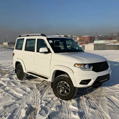 Aggressive modified uaz patriot on Craiyon