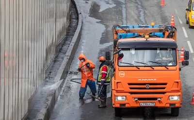 В Москве проведут пятую дезинфекцию улиц и дорог — РБК