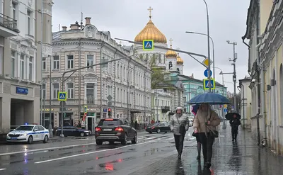 Названы лучшие улицы для ночных прогулок в Москве