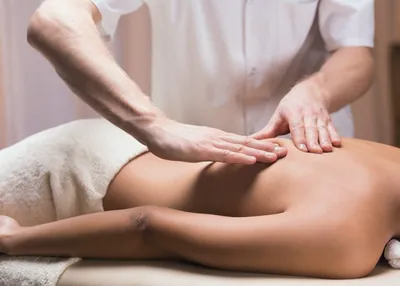 Расслабляющий массаж спины - Школа мастеров массажа