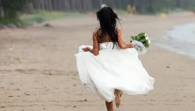 Девушка светилась от счастья, когда вышла замуж: ушла от мужа через 4  месяца вот почему