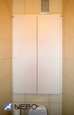 4 способа оформить шкаф в туалете над унитазом (и как делать не стоит) |  Организация вещей в ванной, Ванная в квартире, Цвет стен в ванной