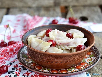 Вареники с вишней – Скатерть Самобранка