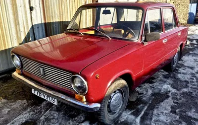 1979 VAZ 21011 Zhiguli / LADA 1300 Saloon | The 21011 was a … | Flickr