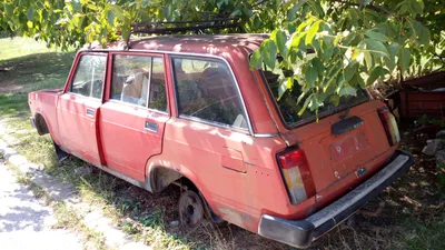 File:Abandoned Lada 2104 (VAZ 2104)  - Wikimedia Commons