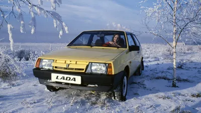 Lada VAZ 2108 White hatchback – 1988 – Soviet car Shop: Classic USSR cars  for sale 