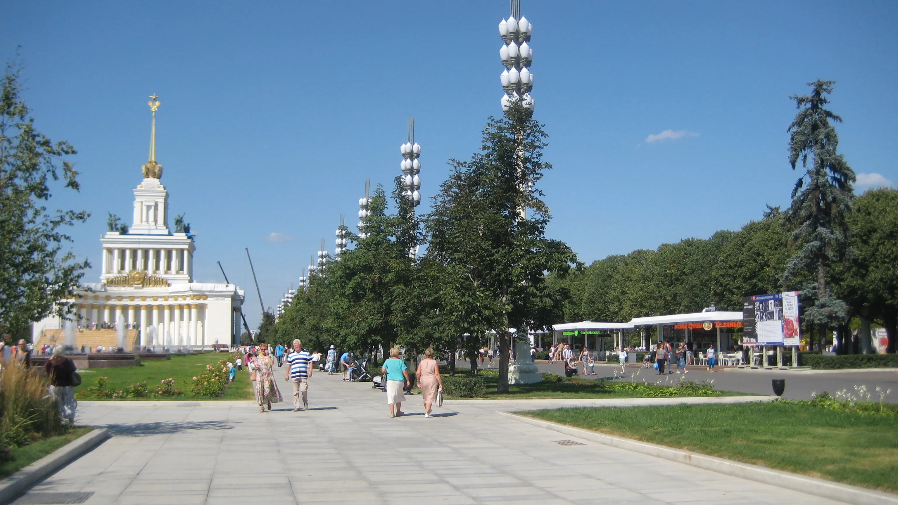 Гисметео вднх москва. Пляж ВДНХ. Гостиница наследие Москва ВДНХ. Фото павильона космос на ВДНХ ночные.