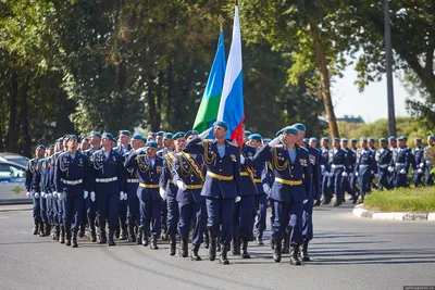 Мы не ищем легких путей»: десантники в Казани отметили 92-ю годовщину ВДВ