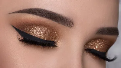 Красивый вечерний макияж глаз. Фото макияжа глаз пошагово. | Glitter makeup  tutorial, Smoky eye makeup, Glitter holiday makeup