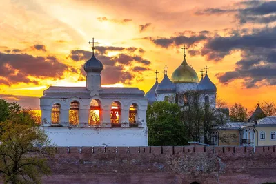 Изящные выходные в Новгородском царстве (Великий Новгород – Валдай –  подворье староверов с погружением в быт и кухню - фарфоровые мастерские –  центр вышивки «крестецкой строчки», с рахманиновским обедом и  мастер-классами, Автобусный