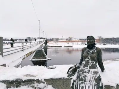 Что посмотреть в Новгороде Великом: достопримечательности, маршрут  самостоятельной прогулки, где поесть и как отдохнуть, как добраться и где  остановиться — Яндекс Путешествия