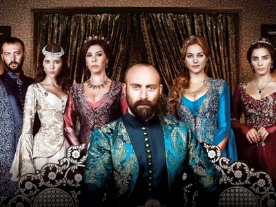 Всем любителям сериала «Великолепный век»✓ ⠀ Султан Сулейман был десятым  султаном по счету на троне Османской Импер… | Индийский стиль, Исламская  мода, Модные стили