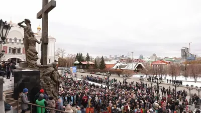 Верующие отмечают Вербное воскресенье в Волновахе | РИА Новости Медиабанк