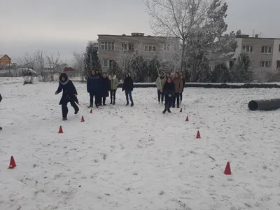 Подборка веселых игр на свежем воздухе зимой