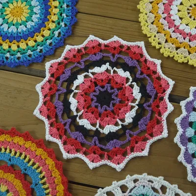 МАЛЕНЬКАЯ салфетка КРЮЧКОМ / small crochet doily (1-4 ряд) - YouTube