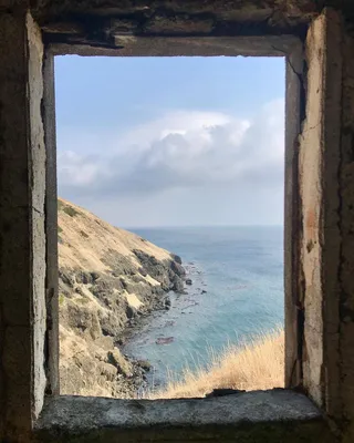 Фотообои красивый вид из окна на море, фотообои для кухни фото вид из окна  беседки