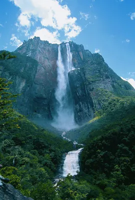 Водопад Анхель (Angel Falls), …» — создано в Шедевруме