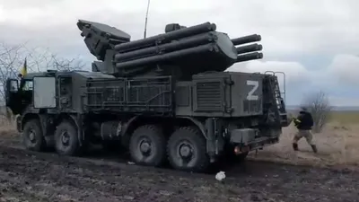 Под Минском заметили большой эшелон военной техники рф: везут артилерию  разных видов (видео) - Общество - StopCor