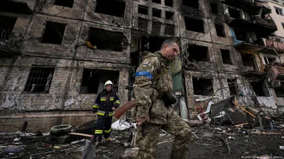 Фотохроника войны в Украине: 100 дней – DW – 