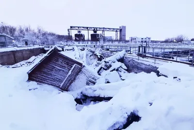 Воркута: случилось страшное. После аварии 24 декабря вся городская  канализация без очистки прямиком течет в реку | Газета «Трибуна»