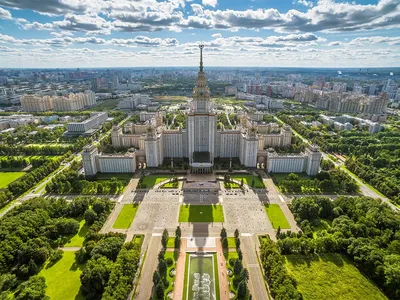 Воробьевы горы 💥: где находятся, что посмотреть, где погулять, фото,  адрес, режим работы и описание — 