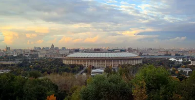 Смотровая площадка Воробьевы горы, Москва. Как добраться, метро, адрес,  фото, видео, отели – Туристер.Ру