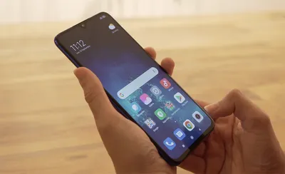 Xiaomi's Mi 9 SE proves good things do come in small(er) packages