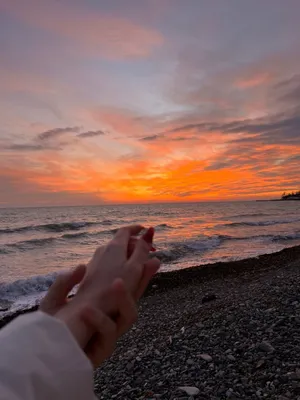 Скачать обои любовь, закат, сердце, руки, love, beach, heart, sunset,  romantic, hands, раздел настроения в разрешении 1920x1080 | Закаты, Фоновые  рисунки, Сердце