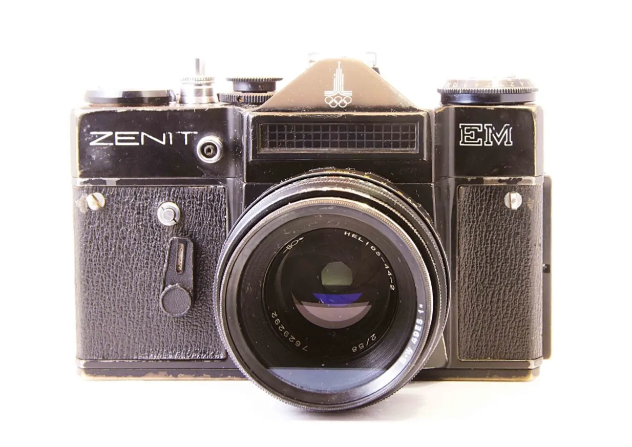 Зенит ем. Zenit em. Зенит 11 фотоаппарат. Зенит ТТЛ экспонометр. Зенит e фотоаппарат.