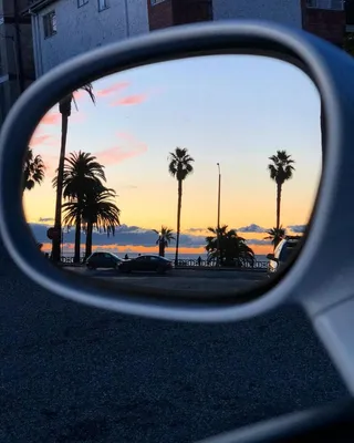  on Instagram: “Objects in mirror are closer than they  appear. Знакомая каждому фраза, но какой смысл она обретает под этими фото  👀”