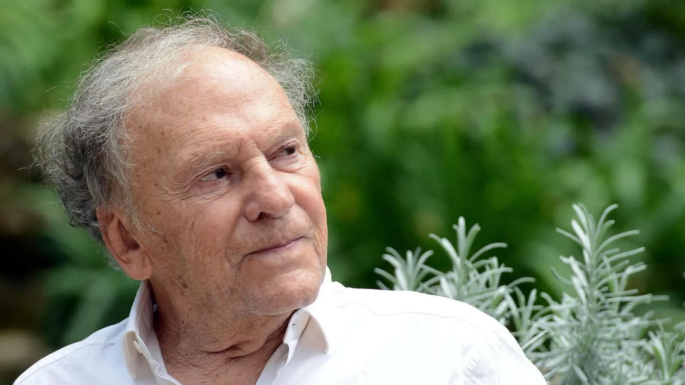 Jean louis. Jan lui Trentinian. Jean-Louis Trintignant.