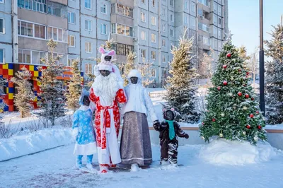 Зимняя lifestyle фотосессия семьи на прогулке в парке. Детский и семейный  фотограф в Москве и московской