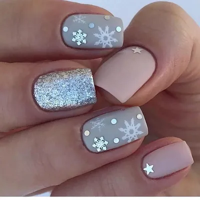 Дизайн ногтей "Зима": Снегурочка на ногтях (фото)