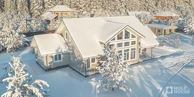 Зимние дома из бруса: какой брус лучше для зимнего дома, как  эксплуатрировать и можно ли строить зимой - Holz House