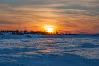 Зимний закат на реке Яна. Photographer Andrey Zagrebelniy