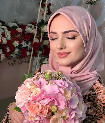 Make-up💄 on Instagram: “Невеста Зулихан😍👰🏼” | Hijab bride, Bride,  Fashion